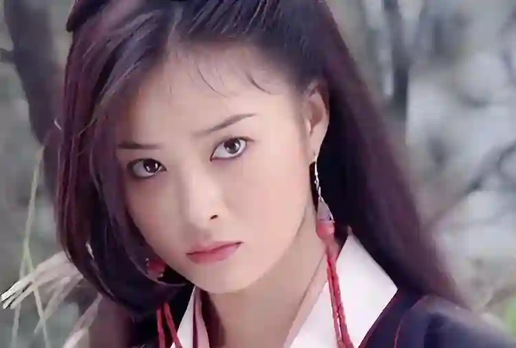 蒋欣多次陪跑未获奖，白玉兰观众票投第一，刘嘉玲的话有人信了