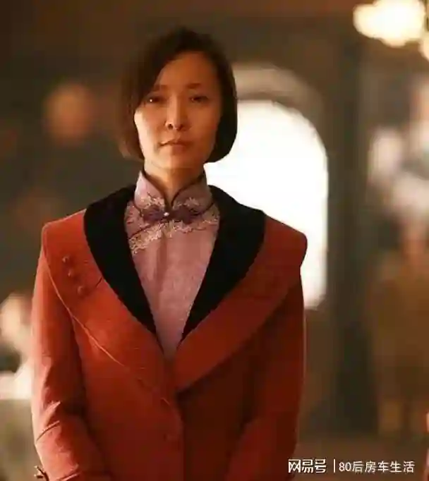 柯蓝52岁选择丁克生活，李亚鹏对她的态度引关注