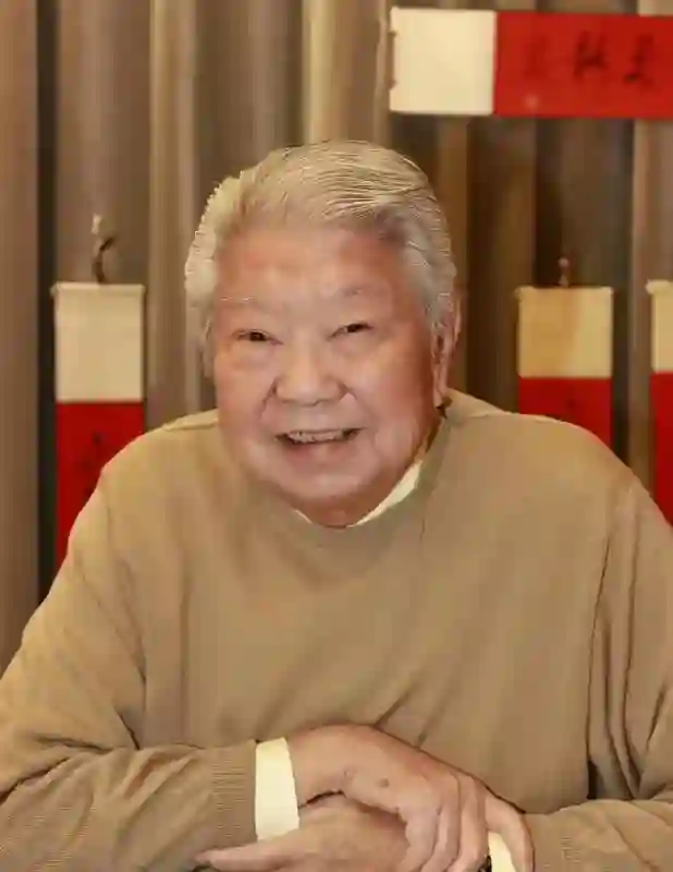 杨翱发文谈蔡澜遗产：好奇心并非是打听他人隐私