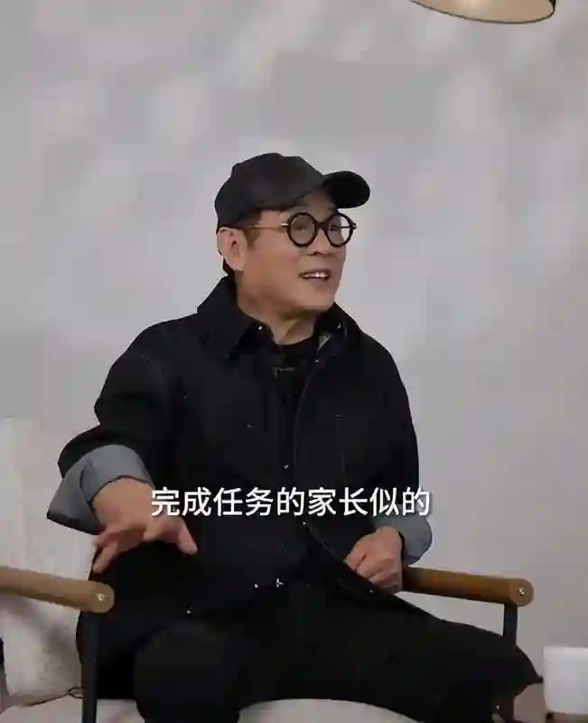 李连杰罕见谈4个女儿：前俩养的很凑合，利智生的，疼爱却很笨拙