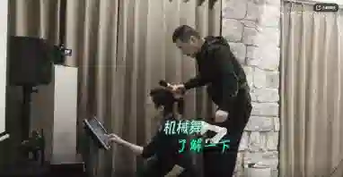 还记得蒋勤勤的两个儿子吗，迷你版陈建斌？