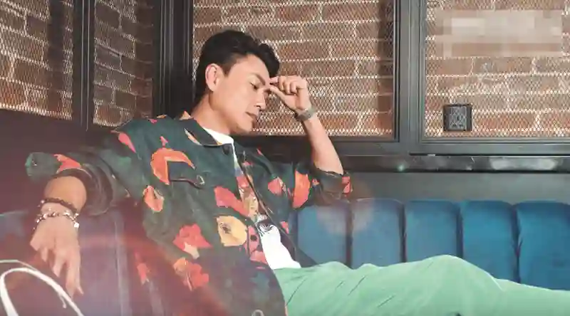 黄宗泽自曝近年有女友并非单身，不会结婚生子，称女方过不了妈妈这一关