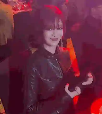 澳门这一晚，被“全裹”出镜的杨幂惊艳，没穿暴露礼服却秒杀全场