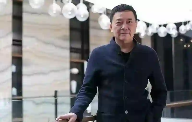 他曾与刘涛在一起4年，如今年过六旬依旧未娶，刘涛坦言很愧疚