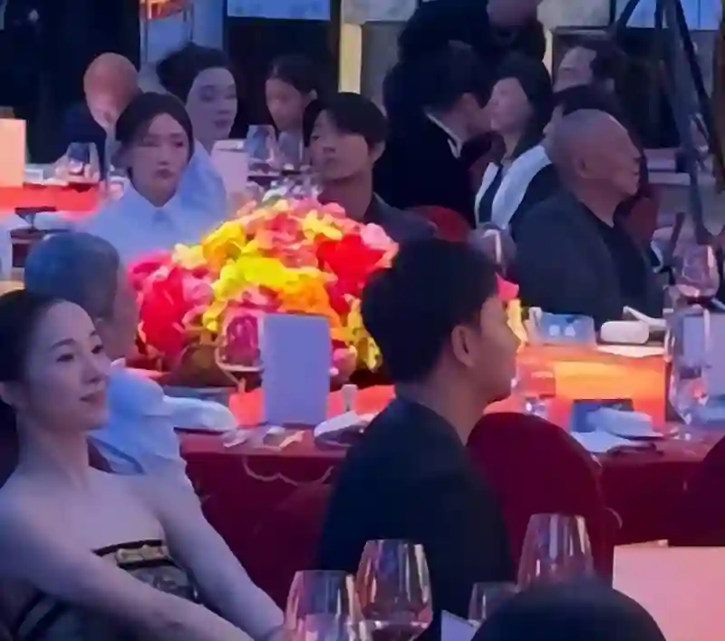 这一夜，娱乐圈的“捧高踩低”被体现的淋漓尽致 ，有人欢喜有人忧