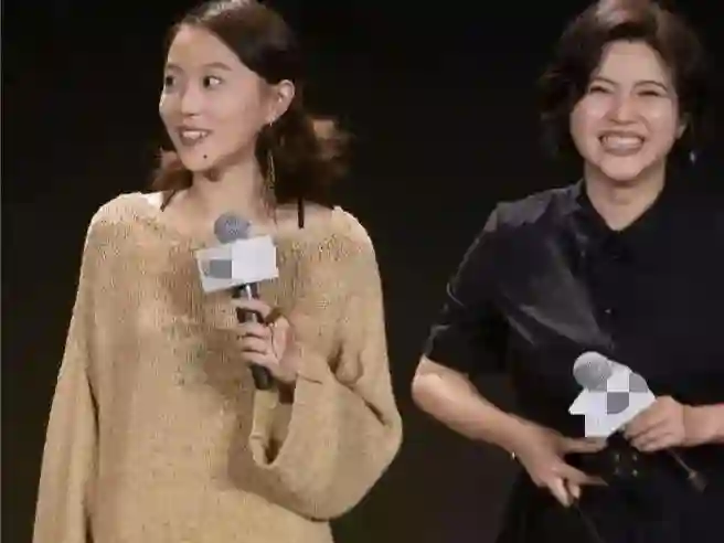 王菲女儿窦靖童，“整容式”亮相上海电影节，天后基因太强大
