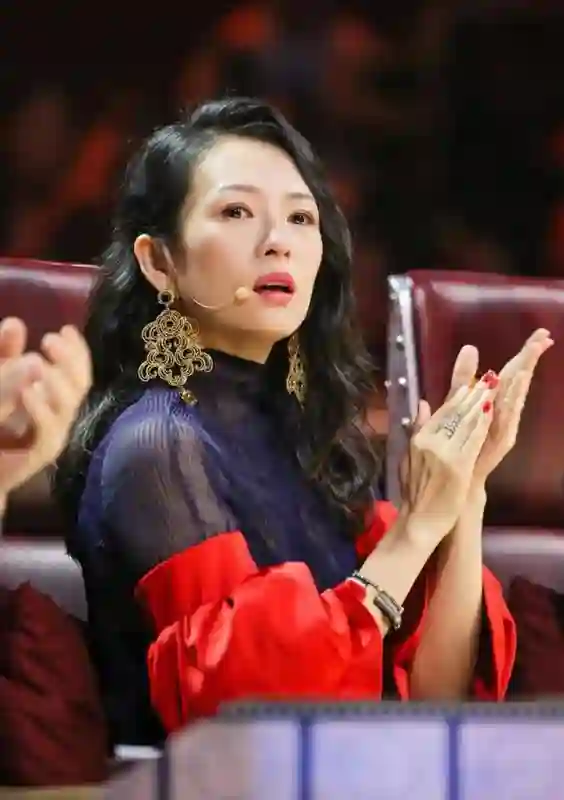 太牛了！53岁汪峰再当爸？5个孩子4个妈，还有没名分抱憾自杀的她
