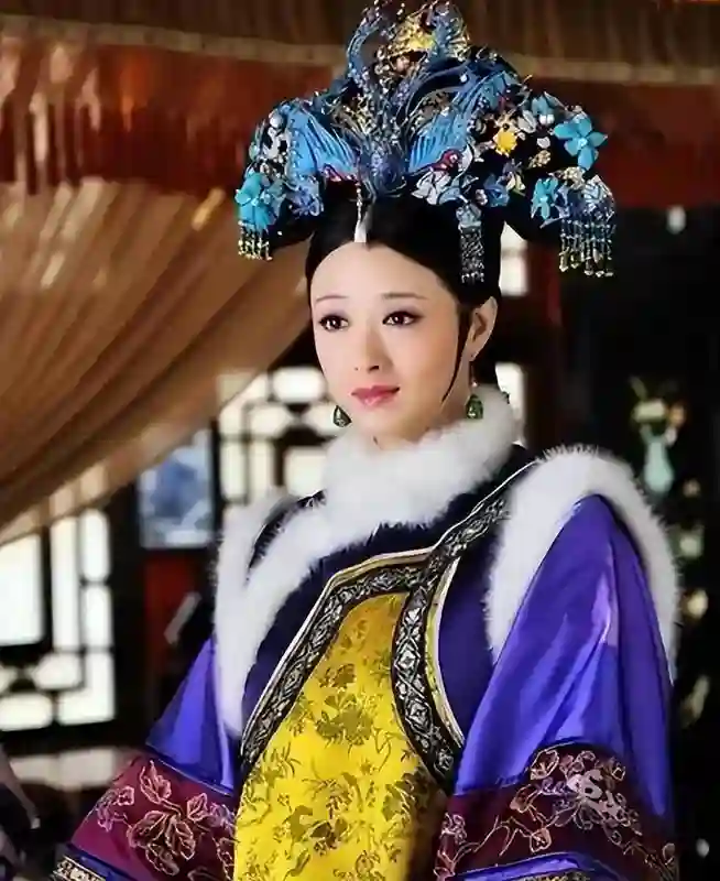 暴瘦脱相、毫无美感，这一次，谁都救不了被畸形审美毒害的蒋欣！