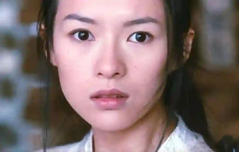 白玉兰风波升级，“一言不发”的刘亦菲，终于不再顾忌所谓的体面