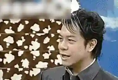 曾脚踢蓝洁瑛，暴打王耀庆，称打谁谁红，某“天后”的狗血人生
