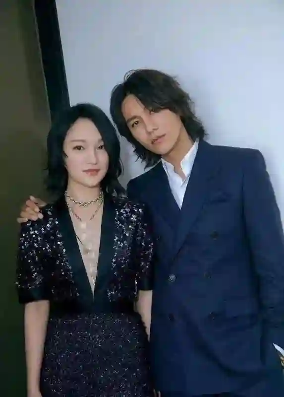 被骗10年，他居然是陈坤儿子，长大后的容貌不像父亲，遗传了母亲