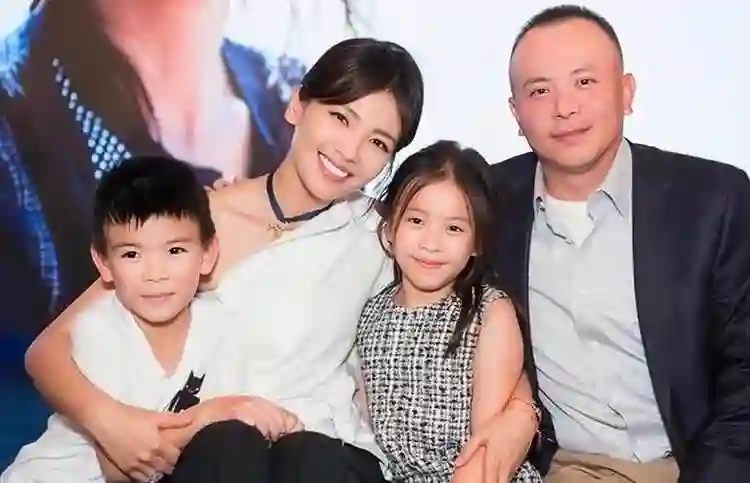 “跌落神坛”的刘涛，把老公熬成“爹”之后，终于打了个翻身仗！
