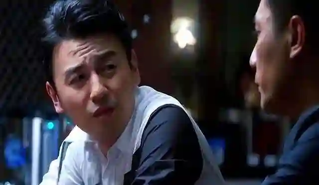 “雷佳音现象”遭抵制！官媒发声，言辞犀利没有维护，张译被牵连