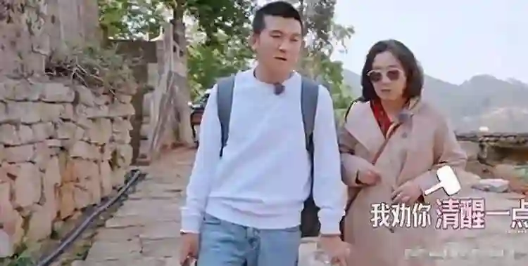 黄圣依妈妈曝外孙让自己寒心，付出白费了，疑似内涵杨子教育观念