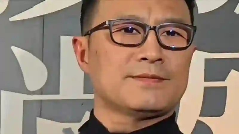 自认五姨太？宁静回应一周，森林北怒怼网友，没给汪峰留一丝体面