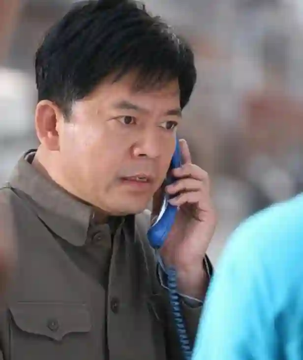 演员何政军：我这辈子最正确的决定，就是娶了个平凡的妻子