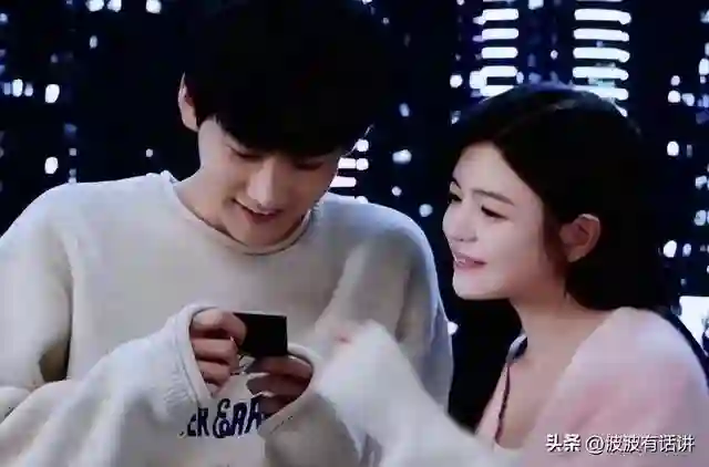 离婚后陈妍希彻底放飞自我，42岁还在演少女，和小20岁男主拍吻戏