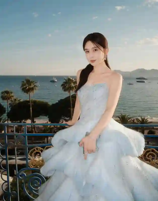 赵樱子否认戛纳被驱赶，呼吁停止中国女孩间诋毁