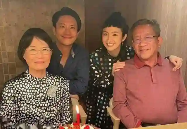 分房睡、AA制、同居不领证，这5对明星夫妻的“相处模式”太怪了