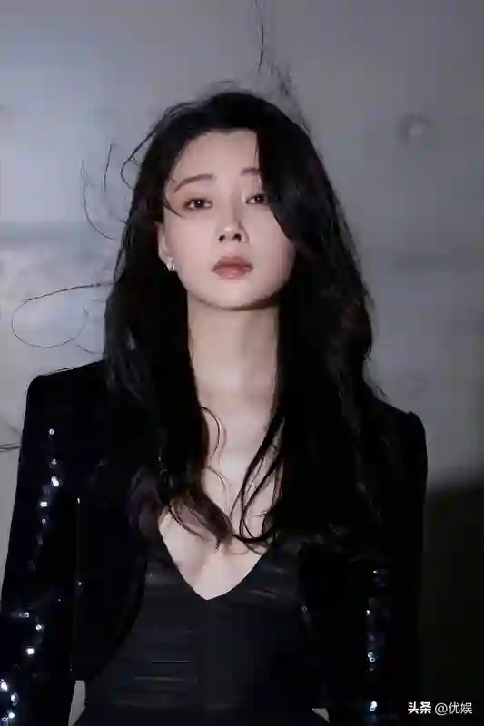 岁月成就美丽韵，年龄无碍风采增，细数迷人女星魅力