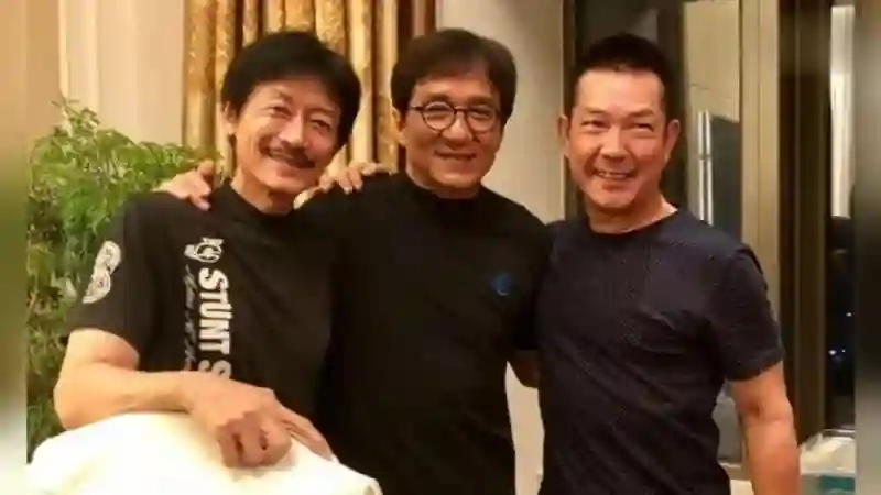 香港影坛最后一位全才：捧红成龙、王家卫，却历经人生悲苦