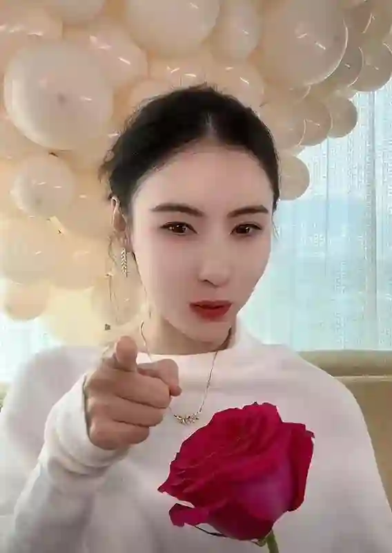 离婚后不提谢霆锋，输给王菲，张柏芝才发现原来他们不是一类人