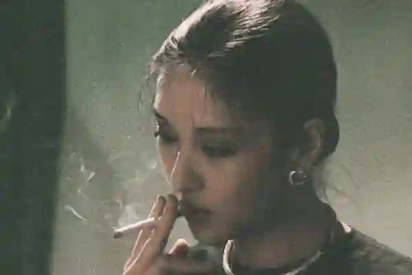72岁胡因梦现状：不穿老年装，坦然面对衰老，颜值气质依旧在线