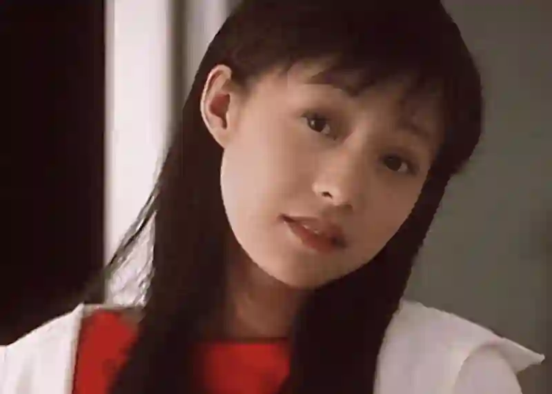 难怪会输给孙俪，分手后不提邓超的她，对比下差距不是一般大！