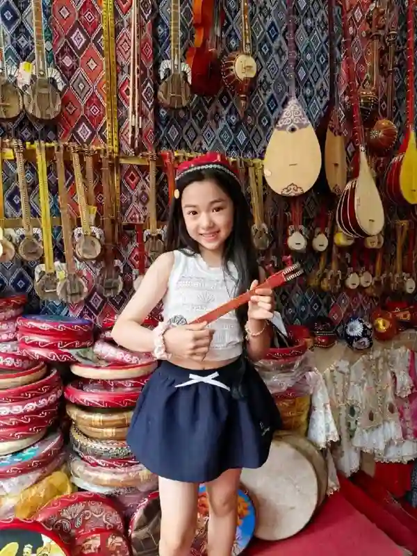 佟丽娅舞剧首秀成功，好友董璇母女暖心力挺