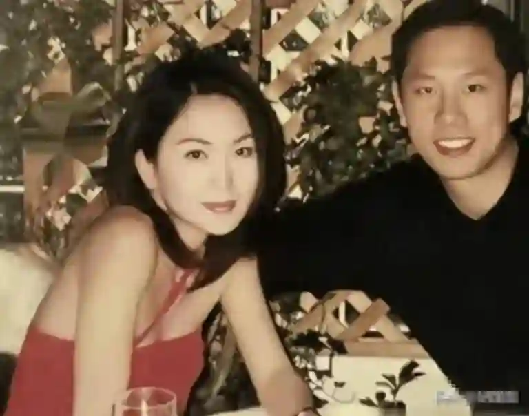 曾是大尺度激情戏“艳星”，34岁嫁豪门至今无子，如今她过得怎样