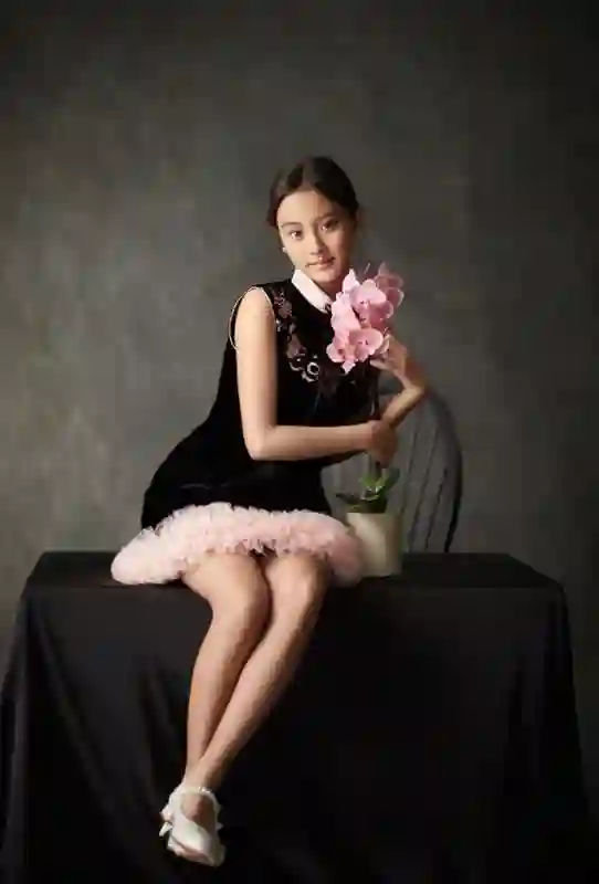 李小璐被曝二胎生子，与贾乃亮早成过去式，甜馨成负面消息接盘侠