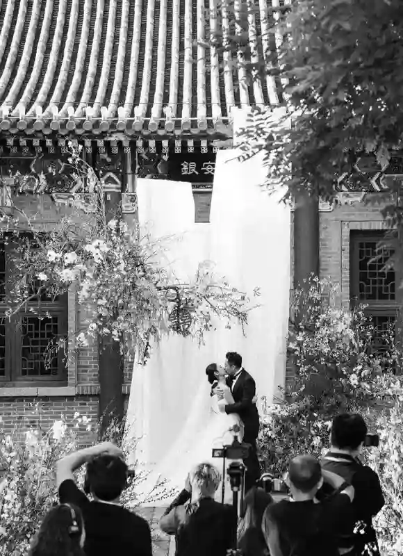 汪小菲婚礼刚结束，S妈便催债又离间，马筱梅新妇第二日重锤反击