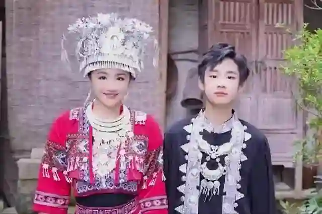 51岁曹颖患癌化疗刚结束，直播带货14个小时，害怕儿子失去妈妈