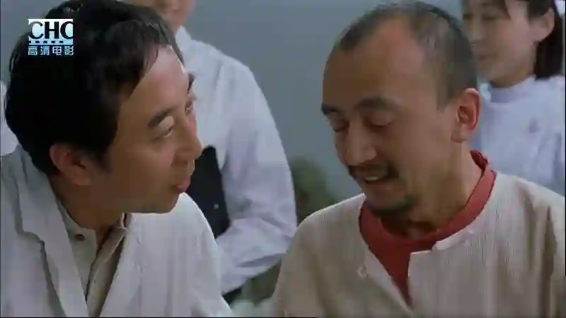 李小萌迷你身材尽显，丈夫强烈反对她拍摄，原因曝光！