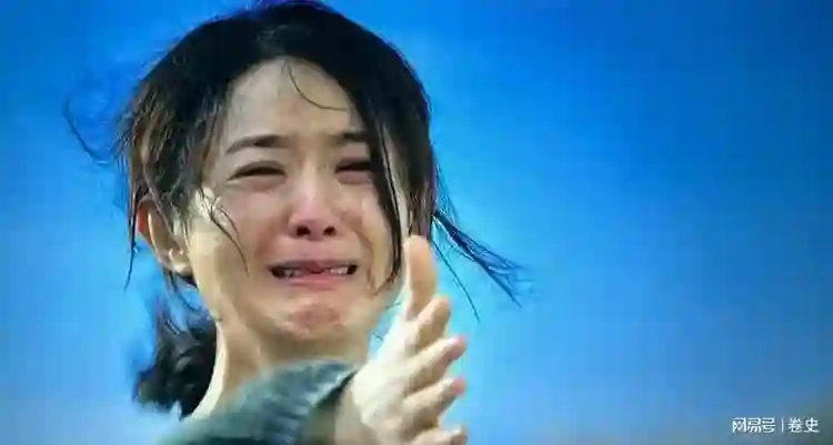 事实证明，“不合群”的刘亦菲和赵丽颖，才是娱乐圈真正的聪明人