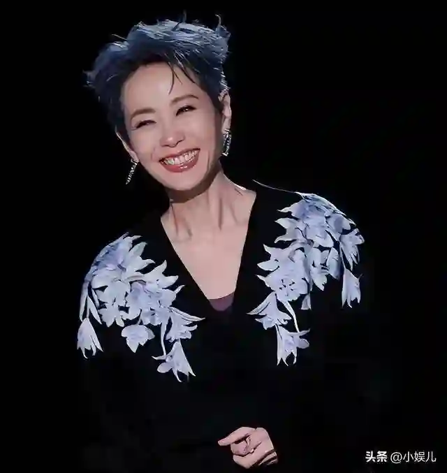 同样是双料影后，看到叶童的清醒，对比“飘了”的赵丽颖高下立判