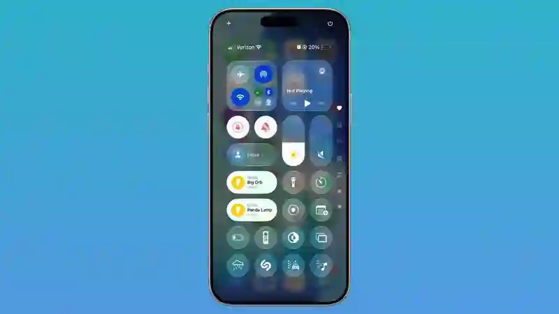 iPhone全新体验，初探苹果iOS 26主界面变化