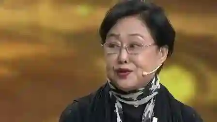 斯琴高娃，瑞士丈夫去世后，她被永久取消“国家一级演员”头衔