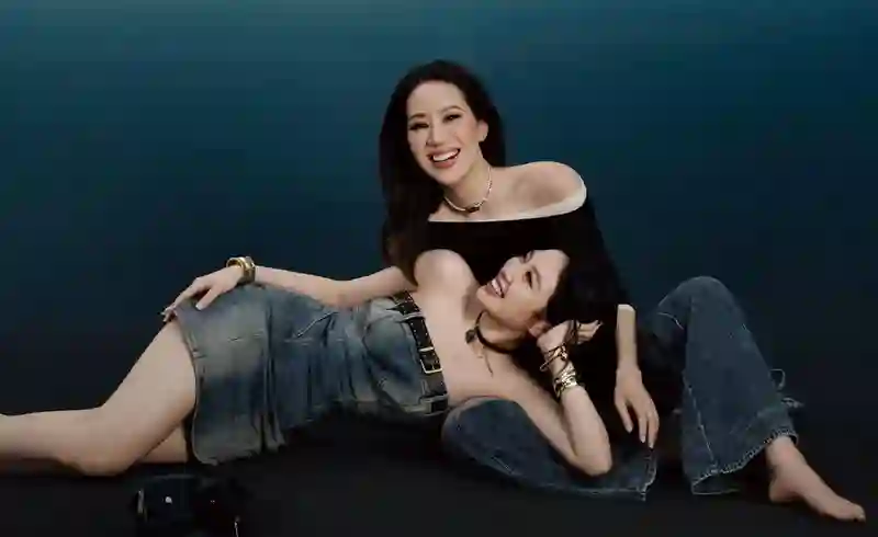甄子丹妻子女儿拍时尚大片！大秀1米8好身材，21岁甄济如长腿抢镜