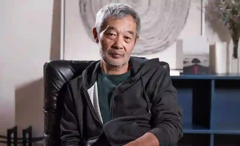 徐帆对冯小刚的“隐忍”，扯下了多少娱乐圈夫妻的“遮羞布”