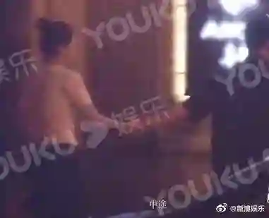 两个毫无交集的人突然结婚了？