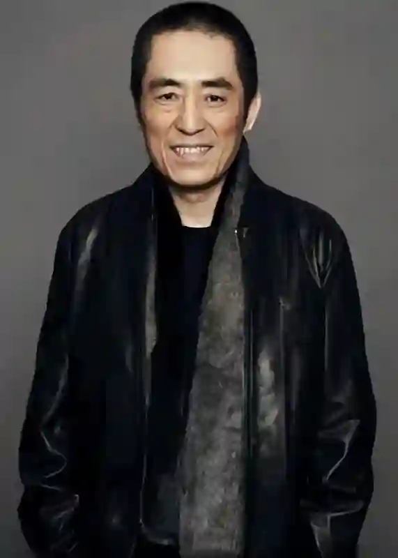 张艺谋：我最愧疚的不是巩俐，更不是陈婷，而是为我终身瘫痪的她