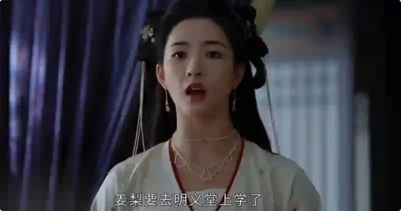 “颜值高是美女，脖子一露全毁形象，5位女星短脖尴尬曝光！”