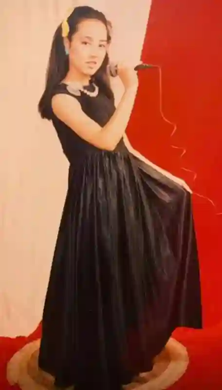 姜文助她“一脱成名”，戏外却守身如玉，50岁依旧未婚