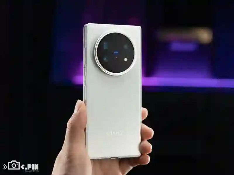 vivo刚出的这台折叠屏，我愿称它为“苹果最佳搭子”