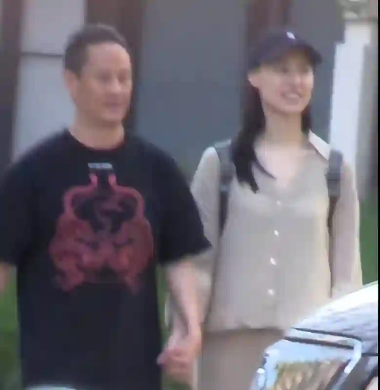 折腾一大圈才37岁，“豪门弃妇”梁洛施，最终笑到最后