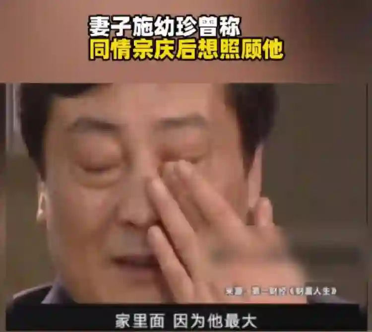 都把老婆逼得净身出户了，还拿复合炒作？！