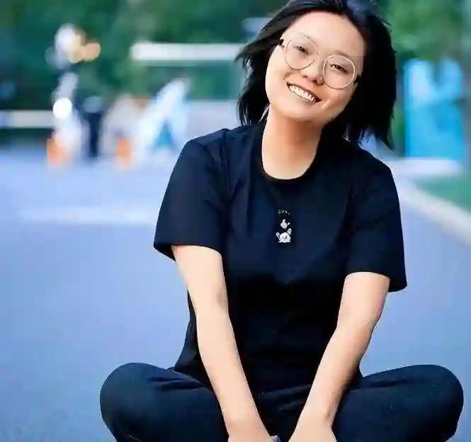 人设崩塌！前老板举报李雪琴欠190万，转移公司财产，称还有猛料