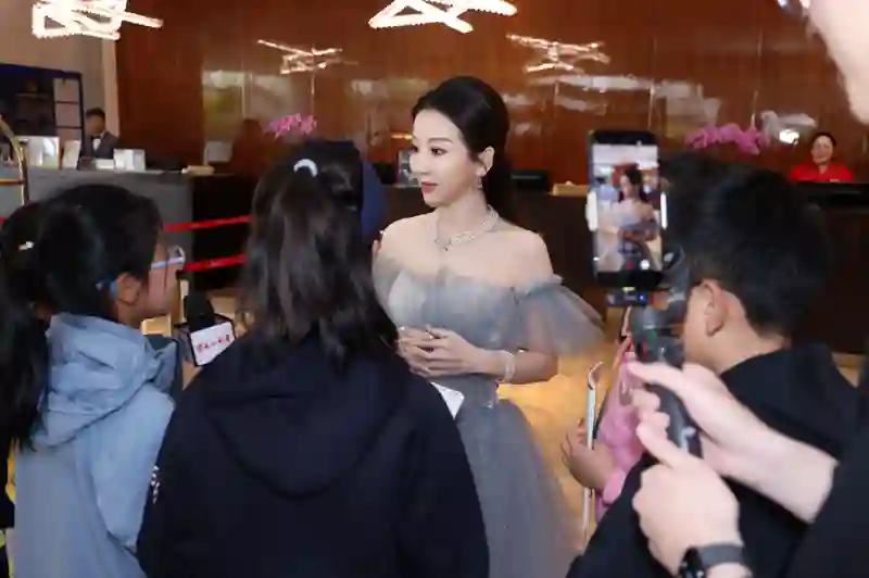 争奇斗艳的北影节红毯女明星们