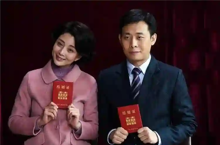 事实证明，45岁“有过6个前任”的殷桃，早已过上了神仙般的生活